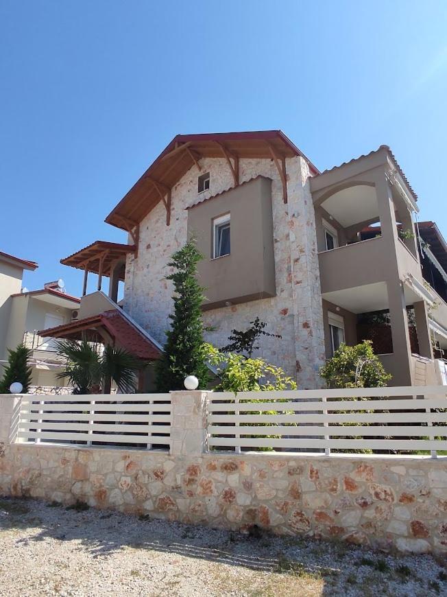 Royals Apartments 2 Nikiti  Exterior photo